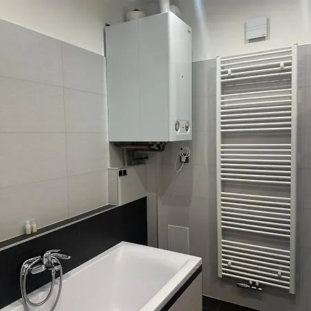 Apartman Modern Apartment, Great Accessibility For Rock For People Hradec Králové