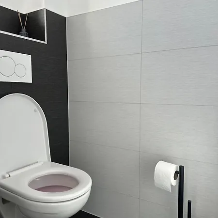 Modern Apartment, Great Accessibility For Rock For People Apartman